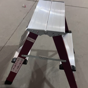 Or lad05 escalera.png